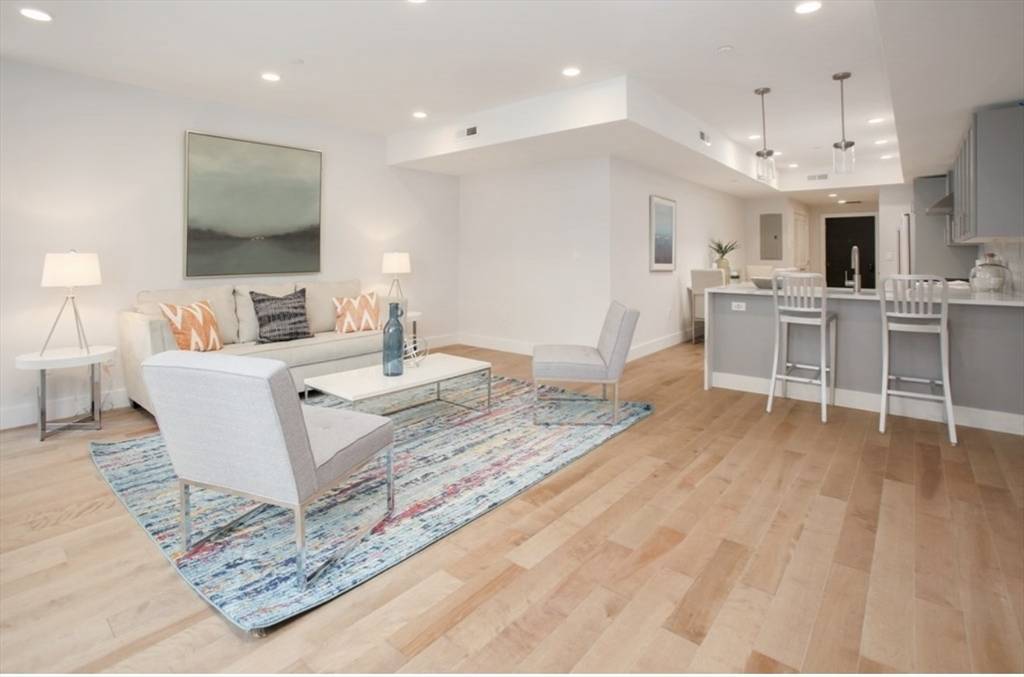 50 Hichborn St #303, Boston, MA 02135