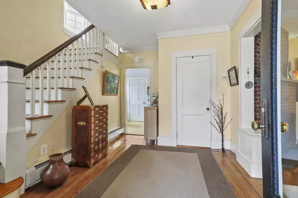 Swampscott, MA 01907,5 Oceanside Terrace