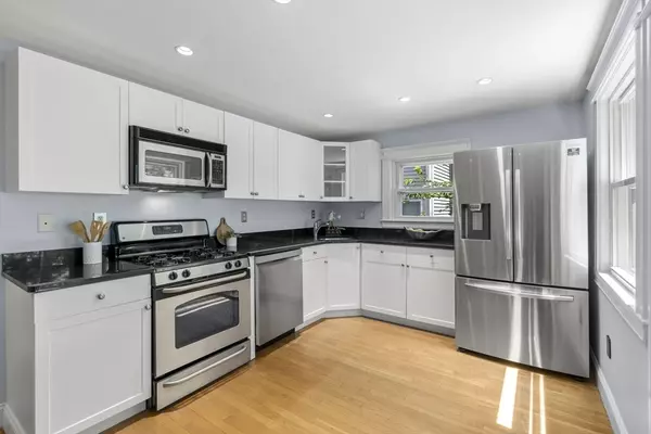 Boston, MA 02128,188 Gladstone St #1