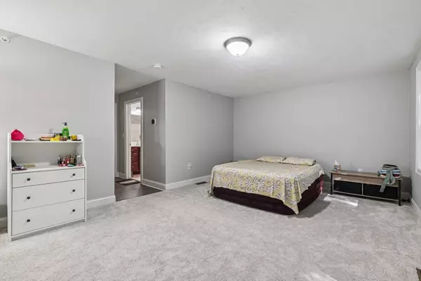 Tewksbury, MA 01876,1455 Main St #10