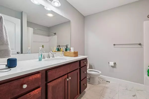 Tewksbury, MA 01876,1455 Main St #10