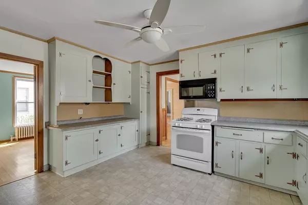 Melrose, MA 02176,121 Myrtle St