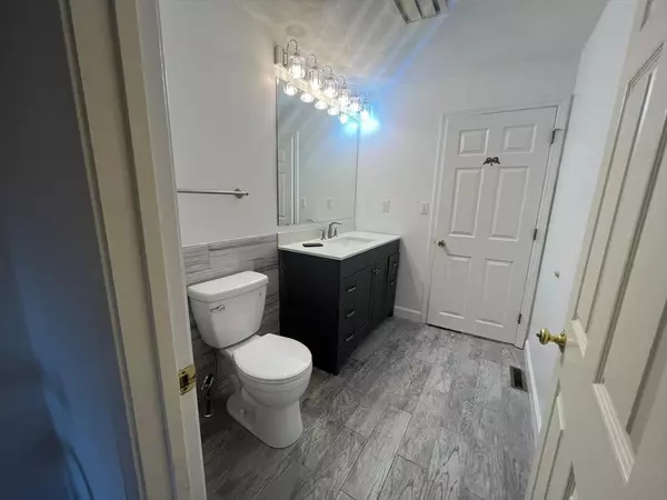 Lexington, MA 02420,162 East Emerson Rd #0