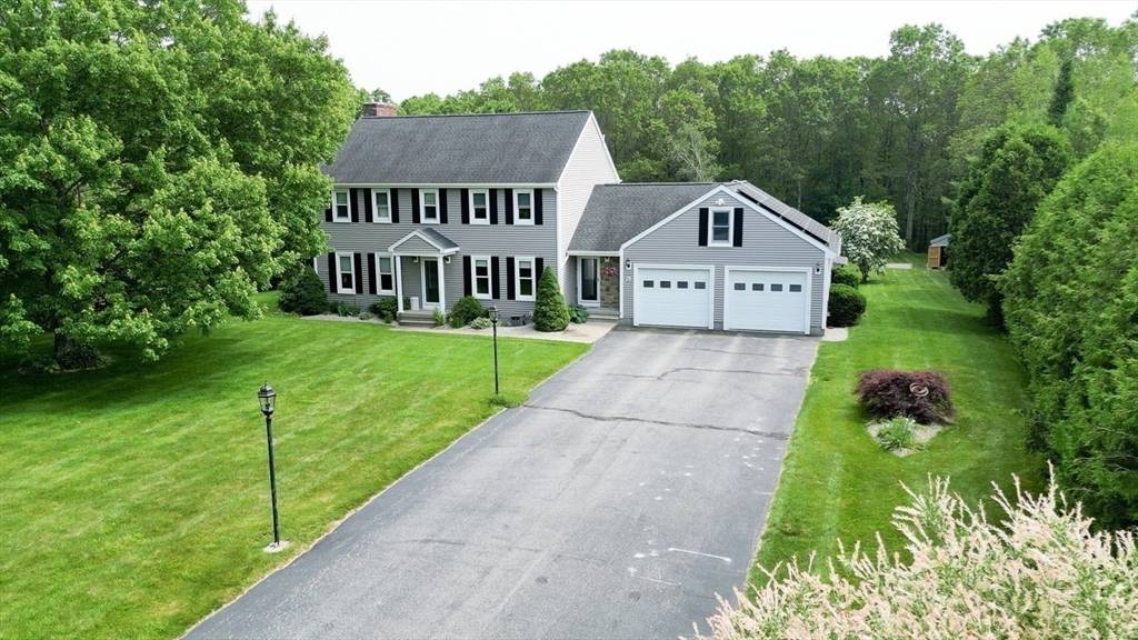 Webster, MA 01570,16 Blueberry Way