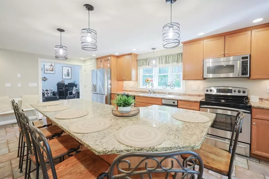 211 Hayden Rowe St, Hopkinton, MA 01748