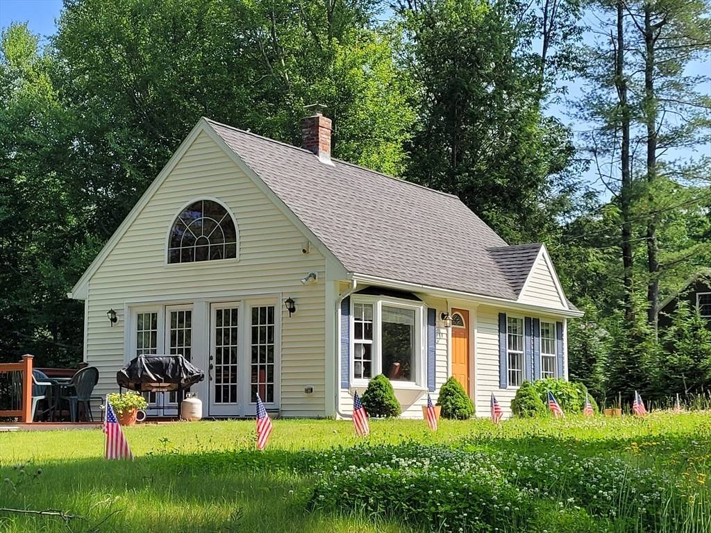 19 Finn Park Rd, Rutland, MA 01603