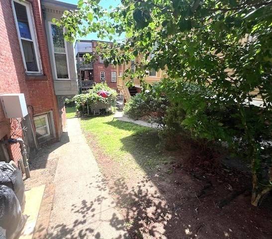 Springfield, MA 01105,40 Byers St