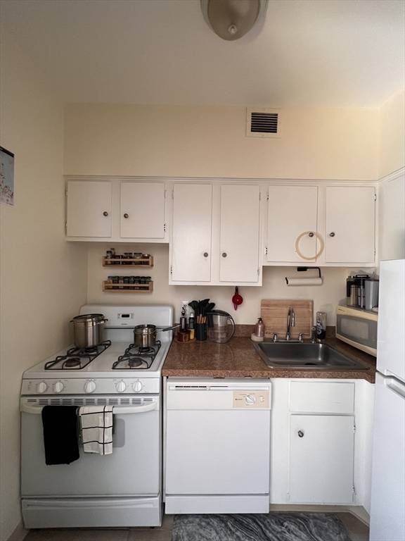 Boston, MA 02114,13 Bowdoin Street #1C