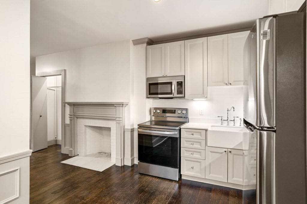9 Dana St #23, Cambridge, MA 02138