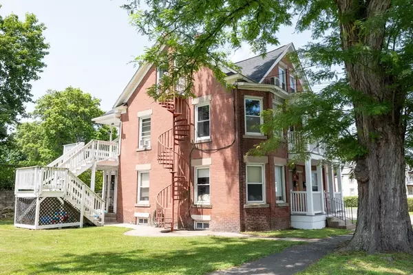 Westfield, MA 01085,60 White