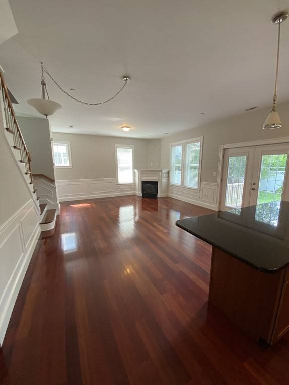 Cambridge, MA 02140,49 Cedar Street #3