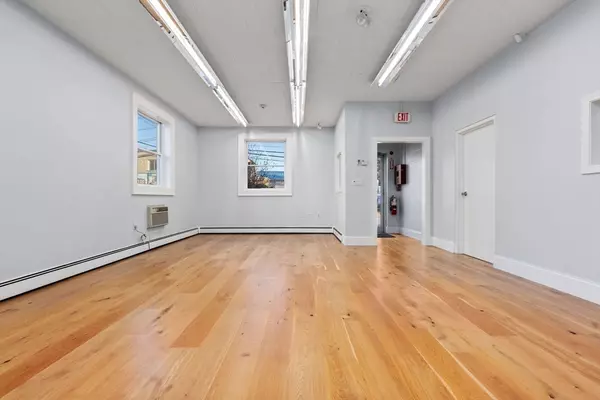 Burlington, MA 01803,11 Adams St