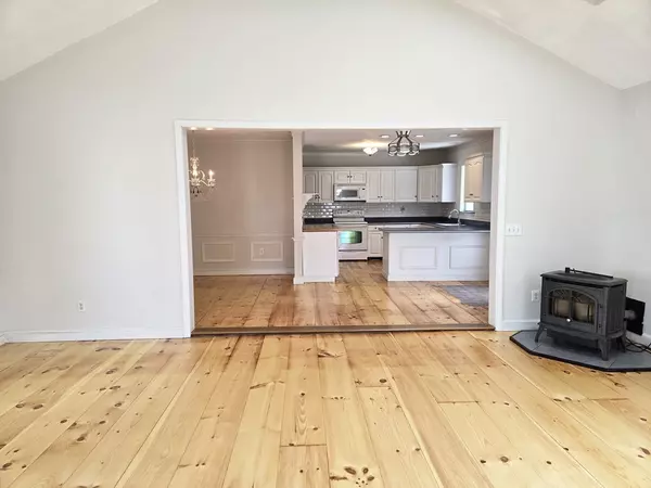 Leominster, MA 01453,16 9th Street