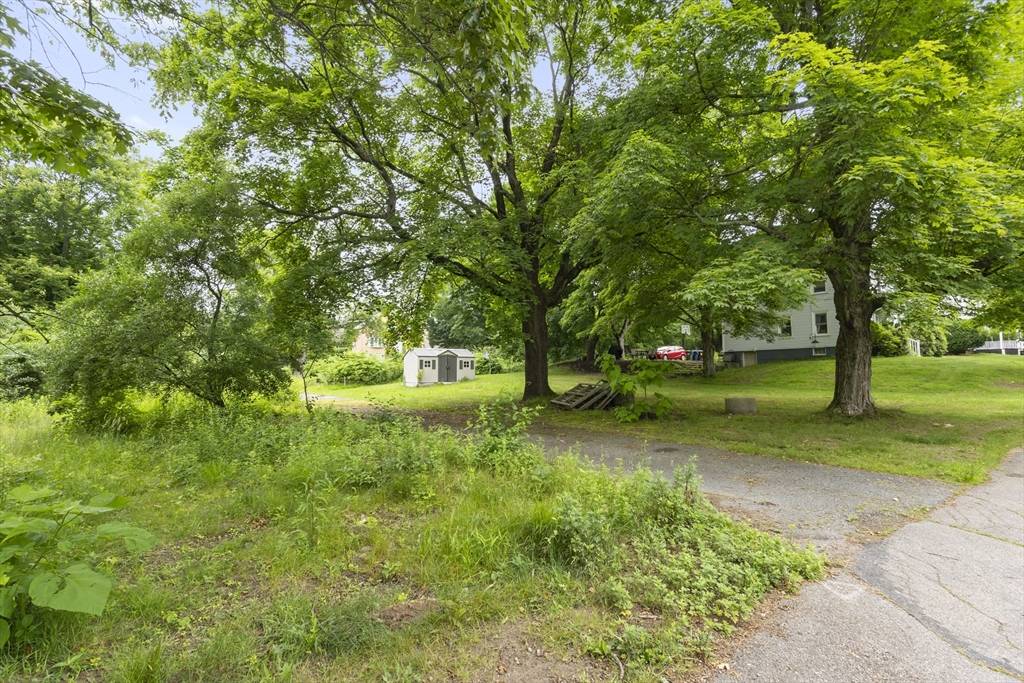 North Attleboro, MA 02760,35-R Whiting St