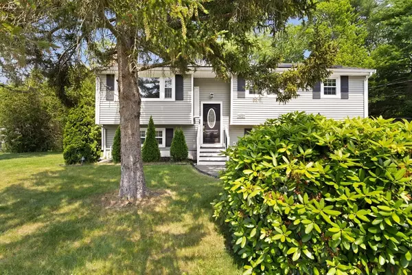 42 Mary Anne Ave, Brockton, MA 02302