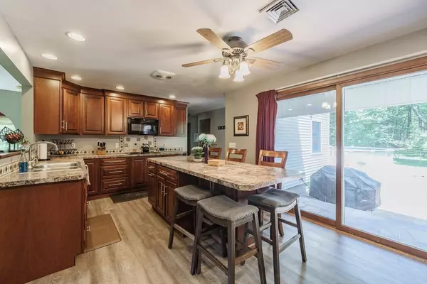 Westfield, MA 01085,128 Skyline Dr
