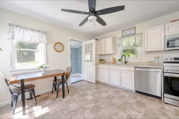 Middleboro, MA 02346,50 Cross St