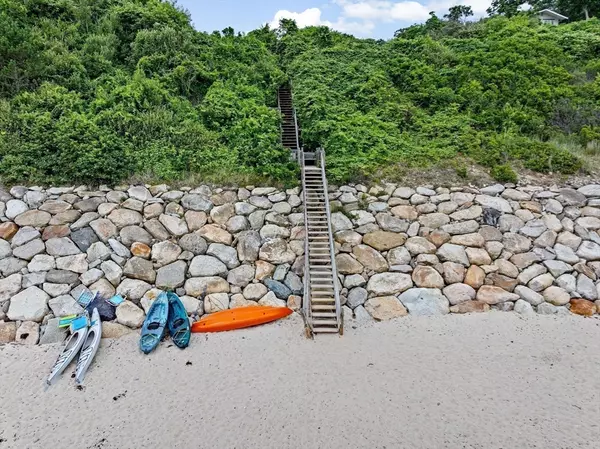 Plymouth, MA 02360,15 Nonantum Rd