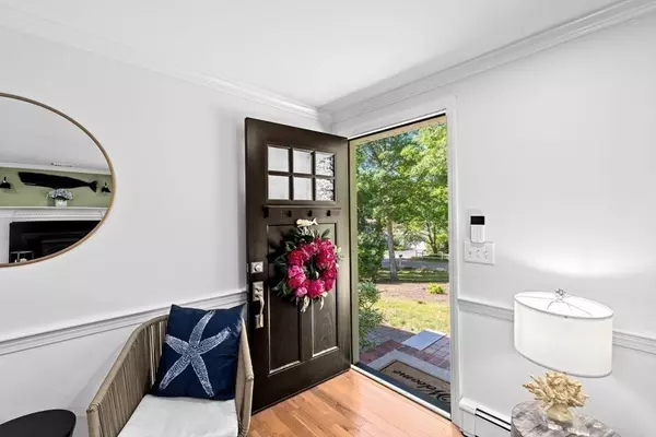 Sandwich, MA 02563,15 Surrey Ln