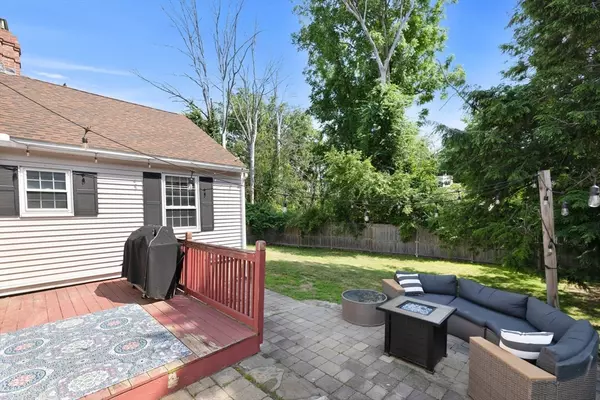 Haverhill, MA 01832,11 N Broadway