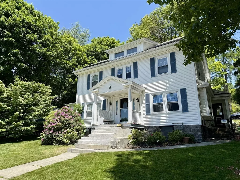 Worcester, MA 01602,1013 Pleasant St