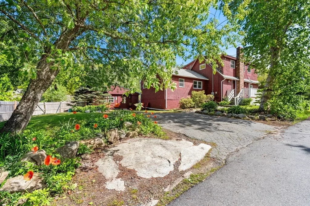 Gloucester, MA 01930,113 Bray St