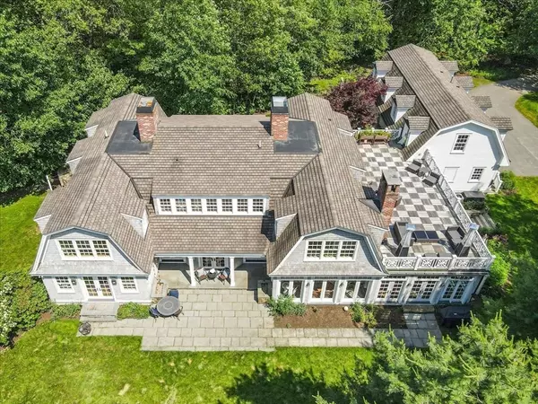 Medfield, MA 02052,5 Shining Valley Cir