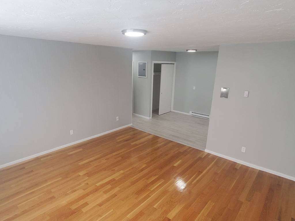 Quincy, MA 02169,71A Station Street #5A