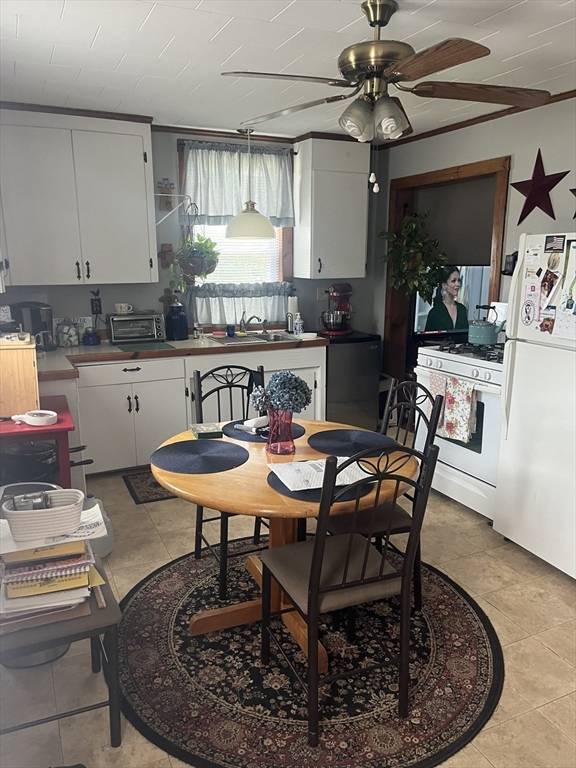 Milford, MA 01757,27 Meade Street #1