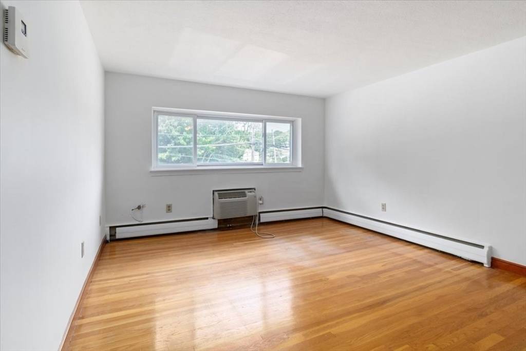 Boston, MA 02132,2 Lagrange Street #7