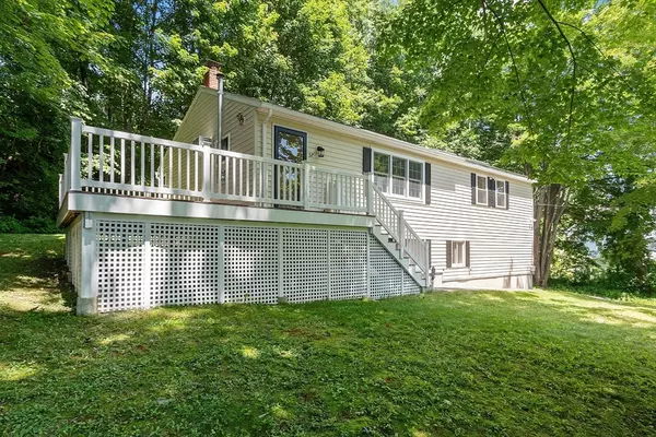 57 Kendall St, Gardner, MA 01440