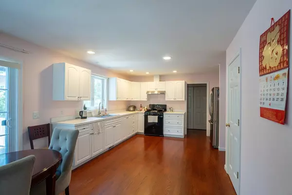 Auburn, MA 01501,30 Briarcliff Dr