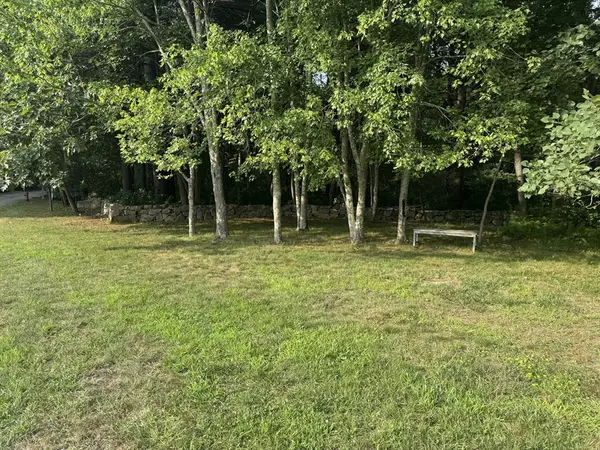 Medfield, MA 02052,3 Shining Valley Cir