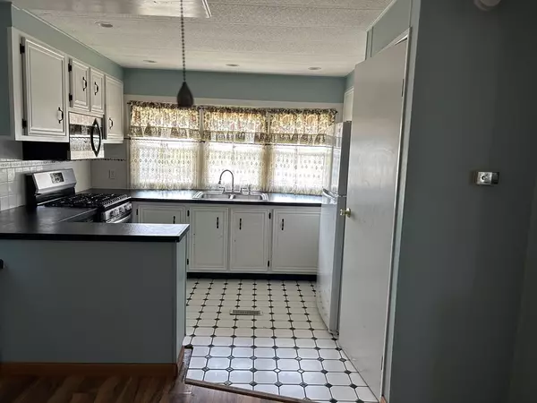Plymouth, MA 02360,17 Lydia Drive