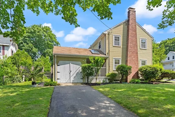 Reading, MA 01867,4 Grand Street