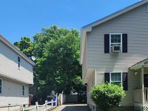 Springfield, MA 01151,135 Moxon St #0