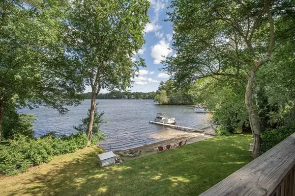 Pembroke, MA 02359,56 Carver St