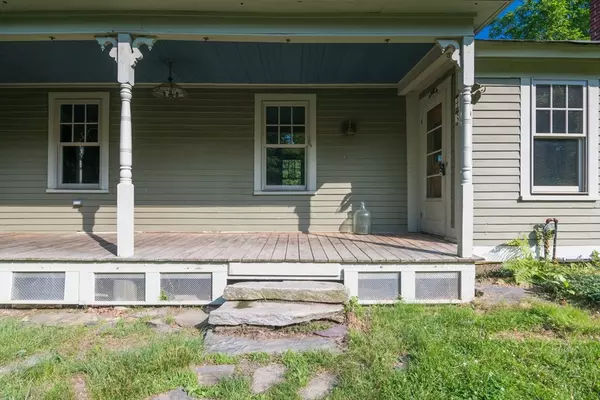Northfield, MA 01360,43 Meadow St