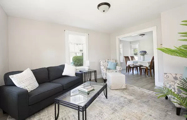 Uxbridge, MA 01569,29 Maple St #2