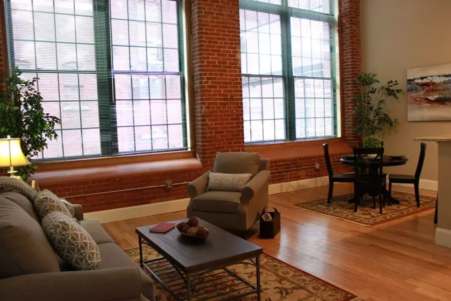 300 Canal Street #1-412, Lawrence, MA 01840