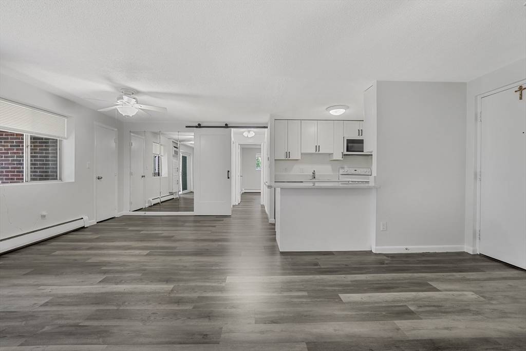 Stoneham, MA 02180,64 Main St #25B