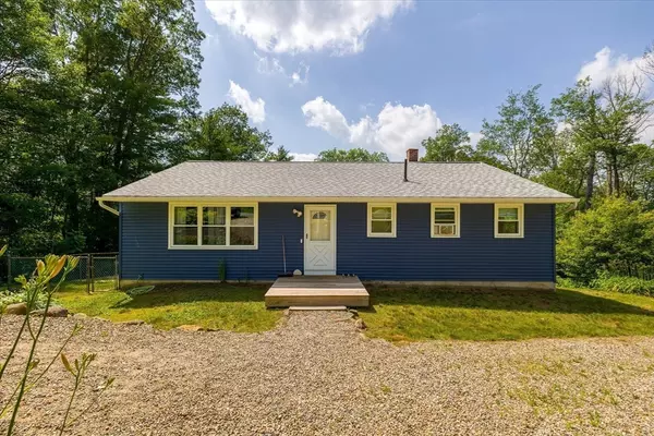 236 Holland Rd, Sturbridge, MA 01566