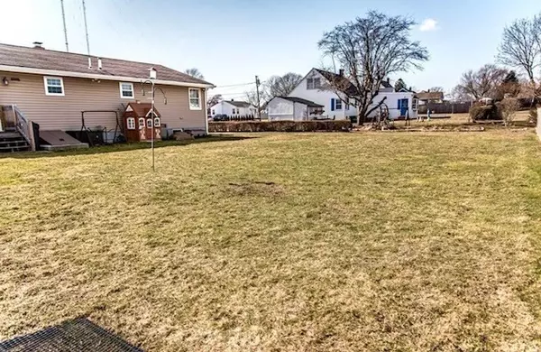 Somerset, MA 02726,418 Kenneth Ave