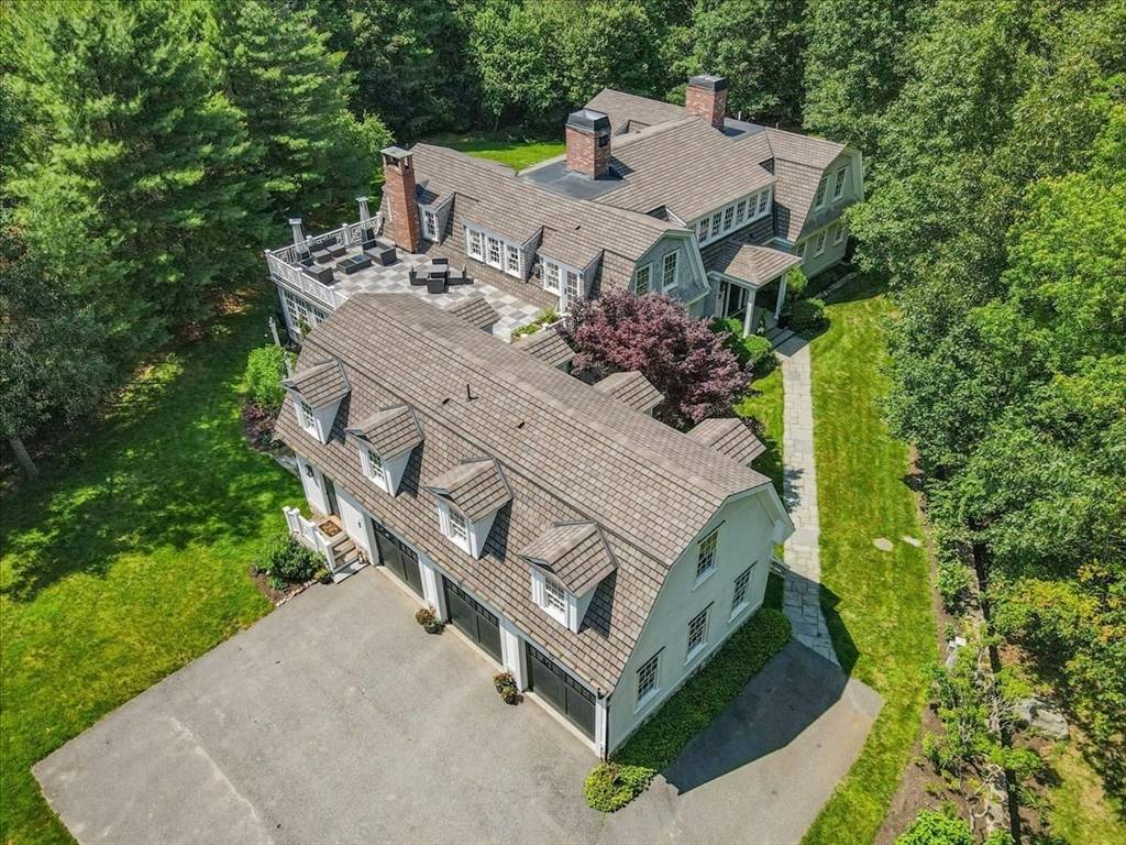 Medfield, MA 02052,5 + 3 Shining Valley Cir