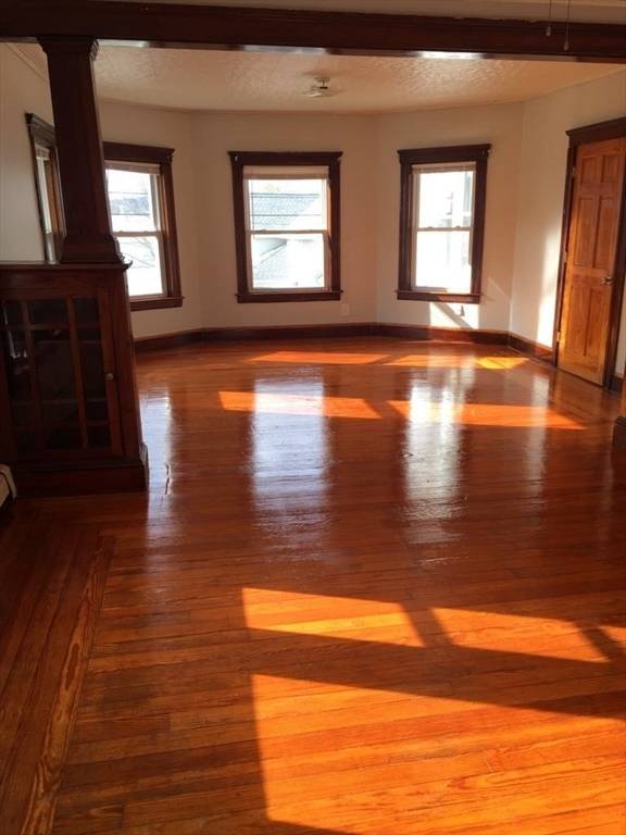 Webster, MA 01550,13 Elm Street