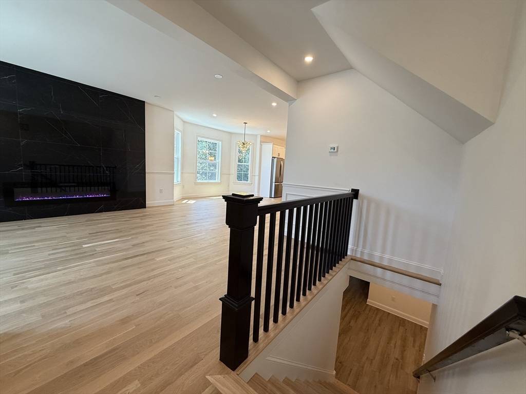 Boston, MA 02136,1135-1137 Hyde Park Ave #1