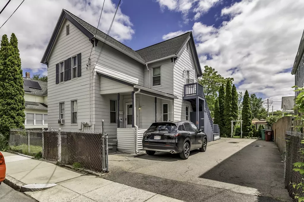 Lowell, MA 01850,87 Lilley Ave