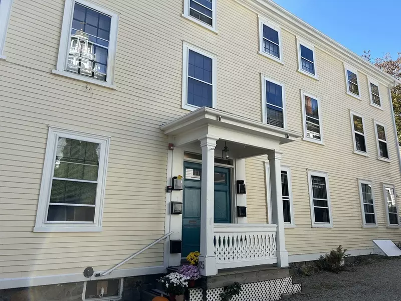 45 Washington St. #2, Marblehead, MA 01945
