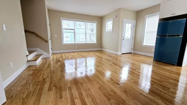 Boston, MA 02135,66 Waverly Street #1