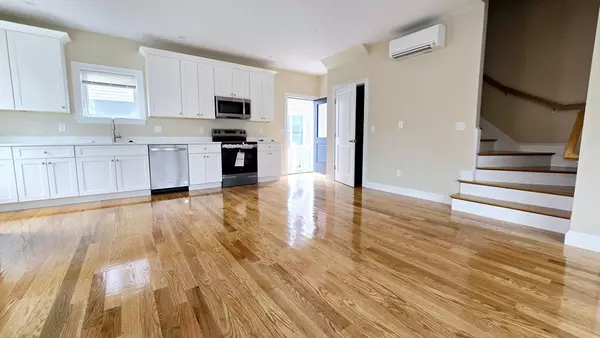 Boston, MA 02135,66 Waverly Street #1